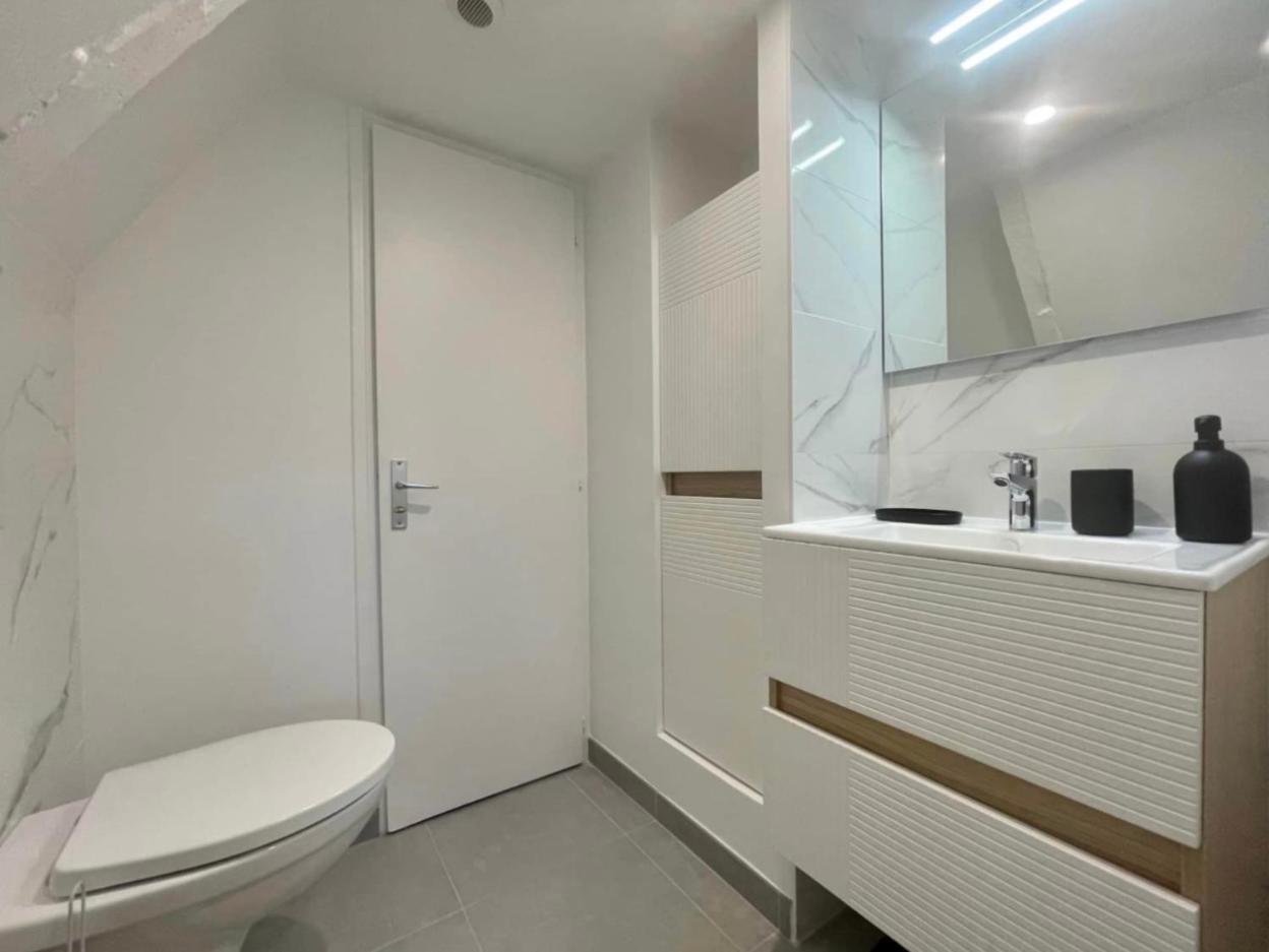 Apartment Le Clos De Colombiers Hyper Centre Parking Prive, Proche Sites Du Debarquement Bayeux